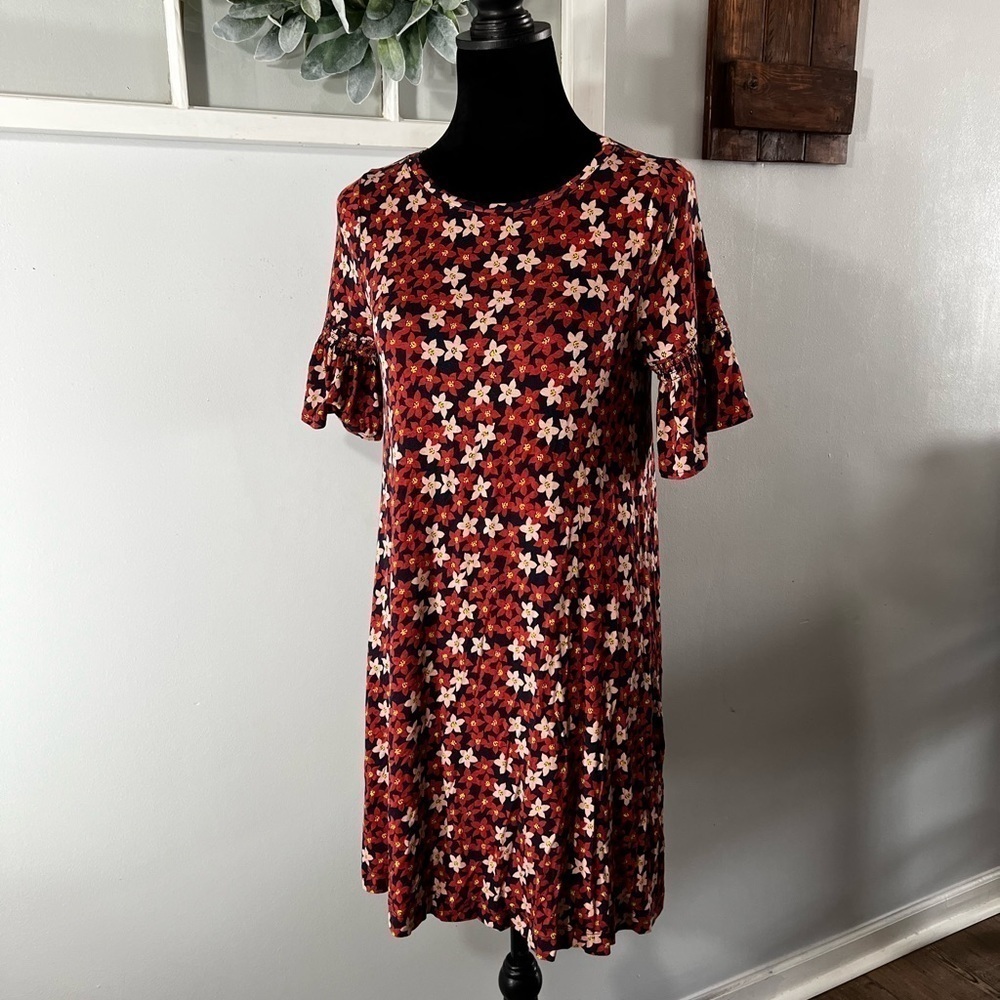 Ann Taylor Loft Floral Swing Dress Jersey Knit Short Smocked Sleeve SP